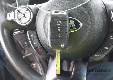 2018 Kia Soul из США, поврежденный, VIN KNDJN2A25J7569775